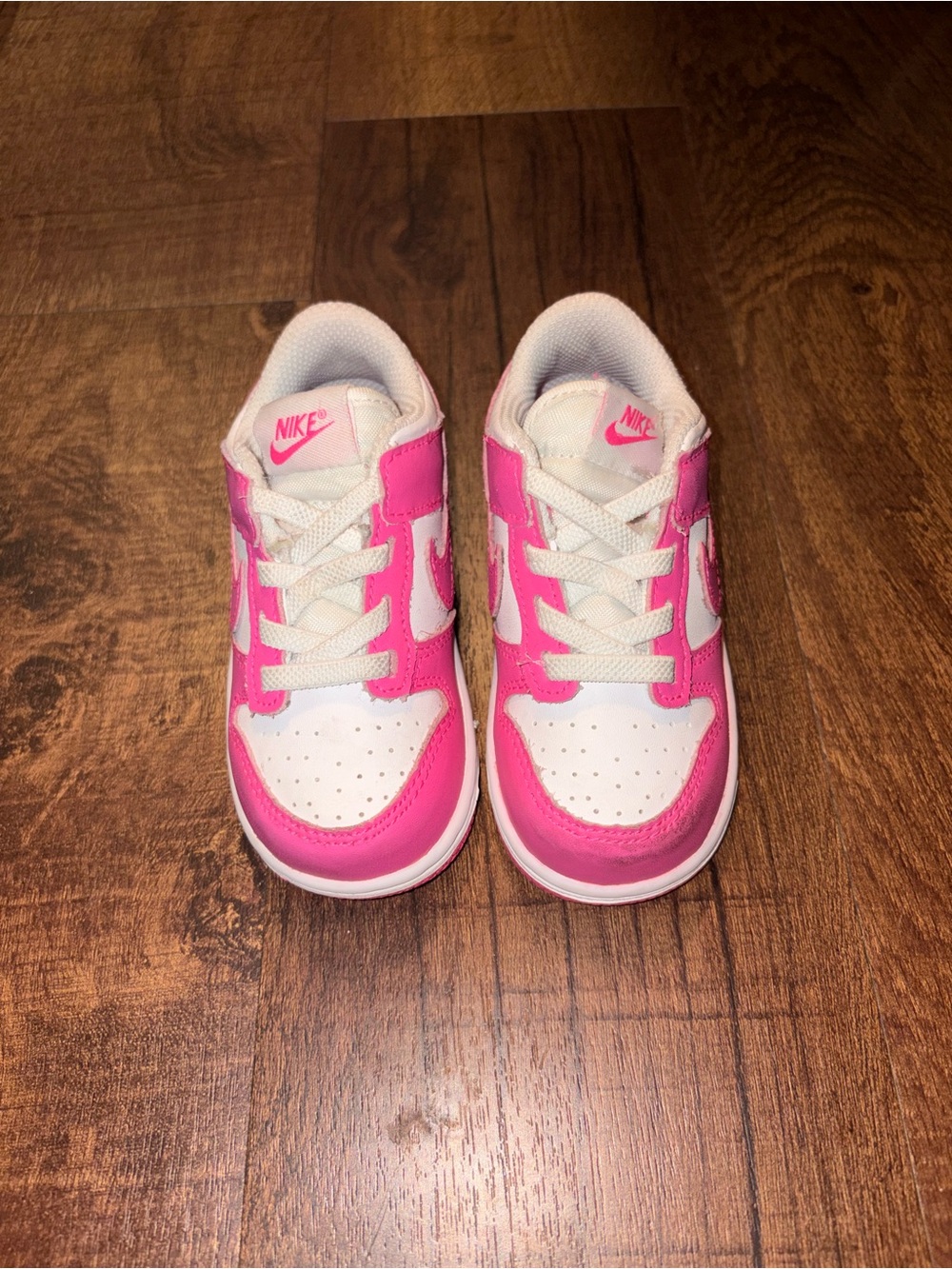Nike Kids White and Hot Pink Low-Top Sneakers